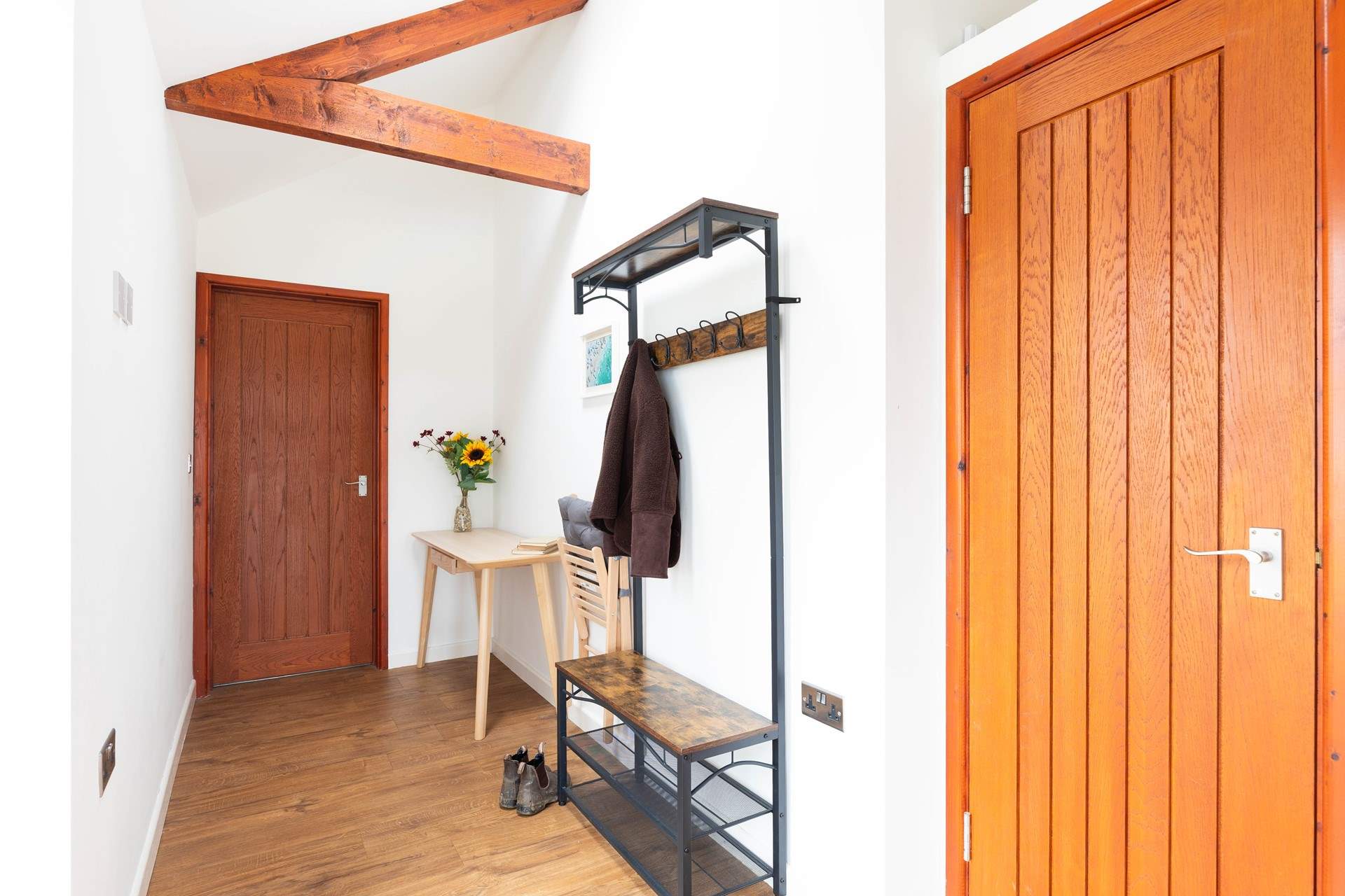 The large entrance hall has plenty of space and is such a welcoming sight on arrival. 