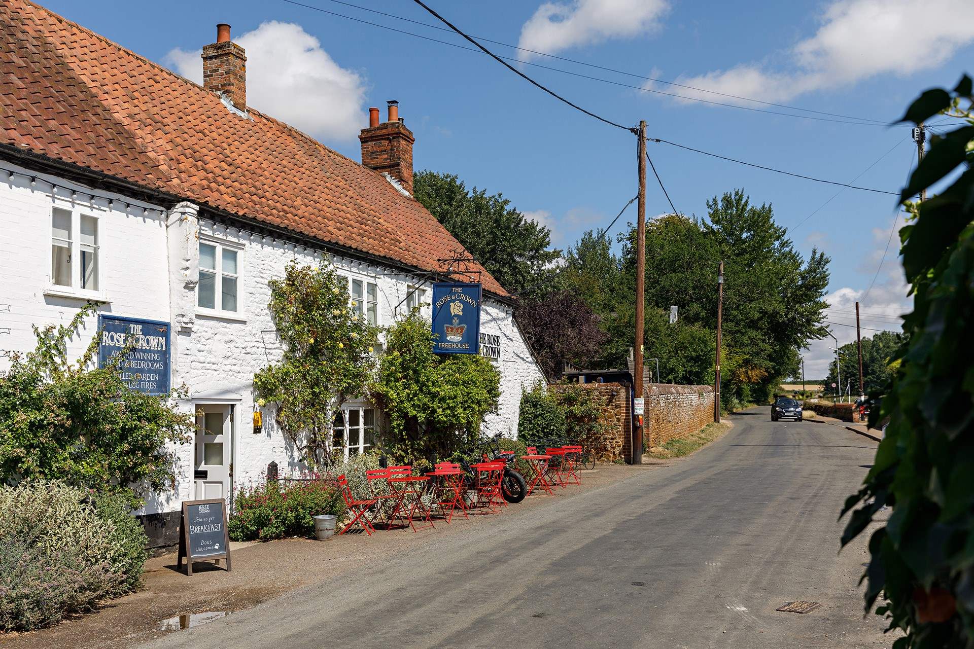 Plenty of local pubs close-by in neighbouring villages such as the popular Rose & Crown in Snettisham with a lovely garden to enjoy.