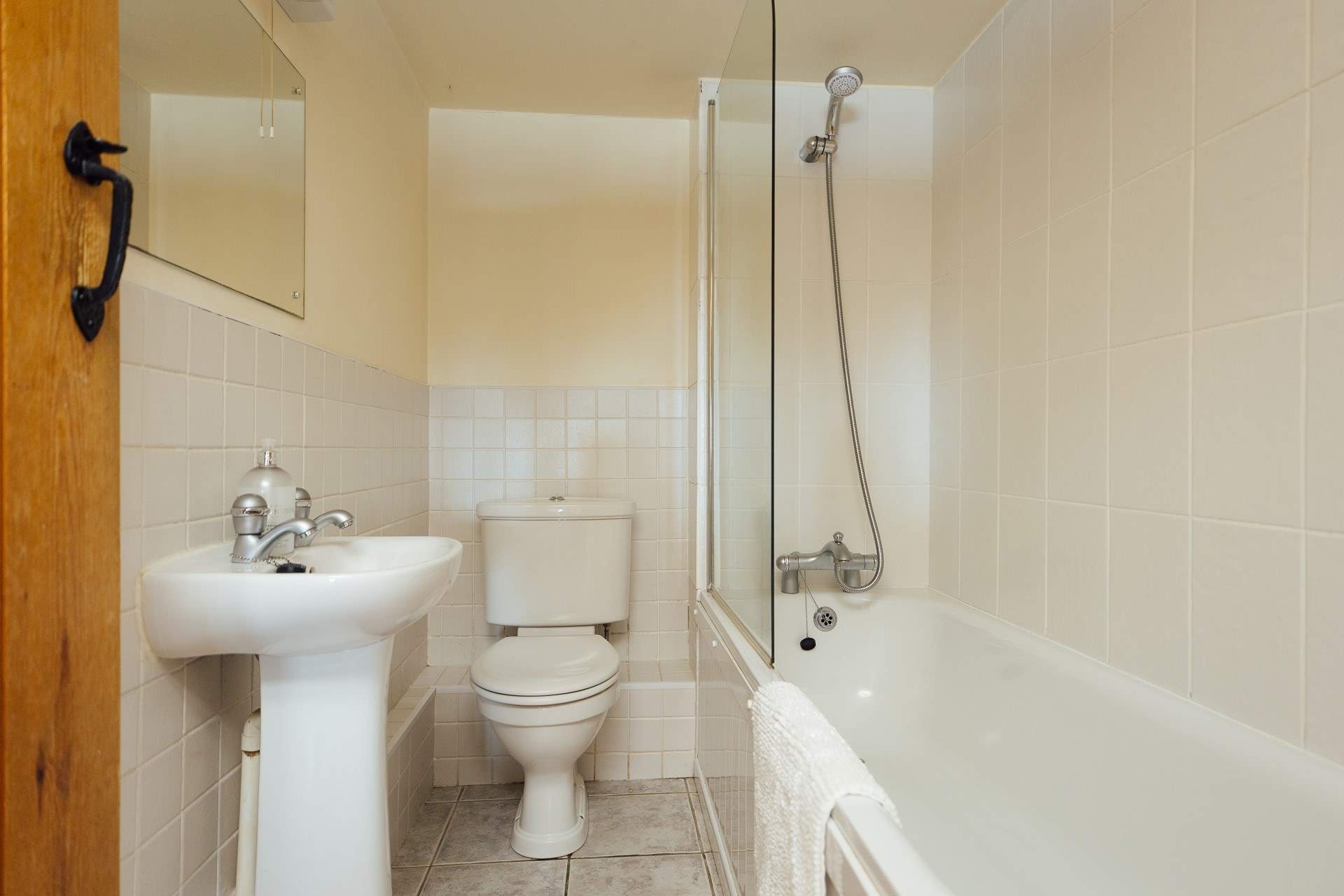 Family bathroom on the ground floor, near the twin room. 