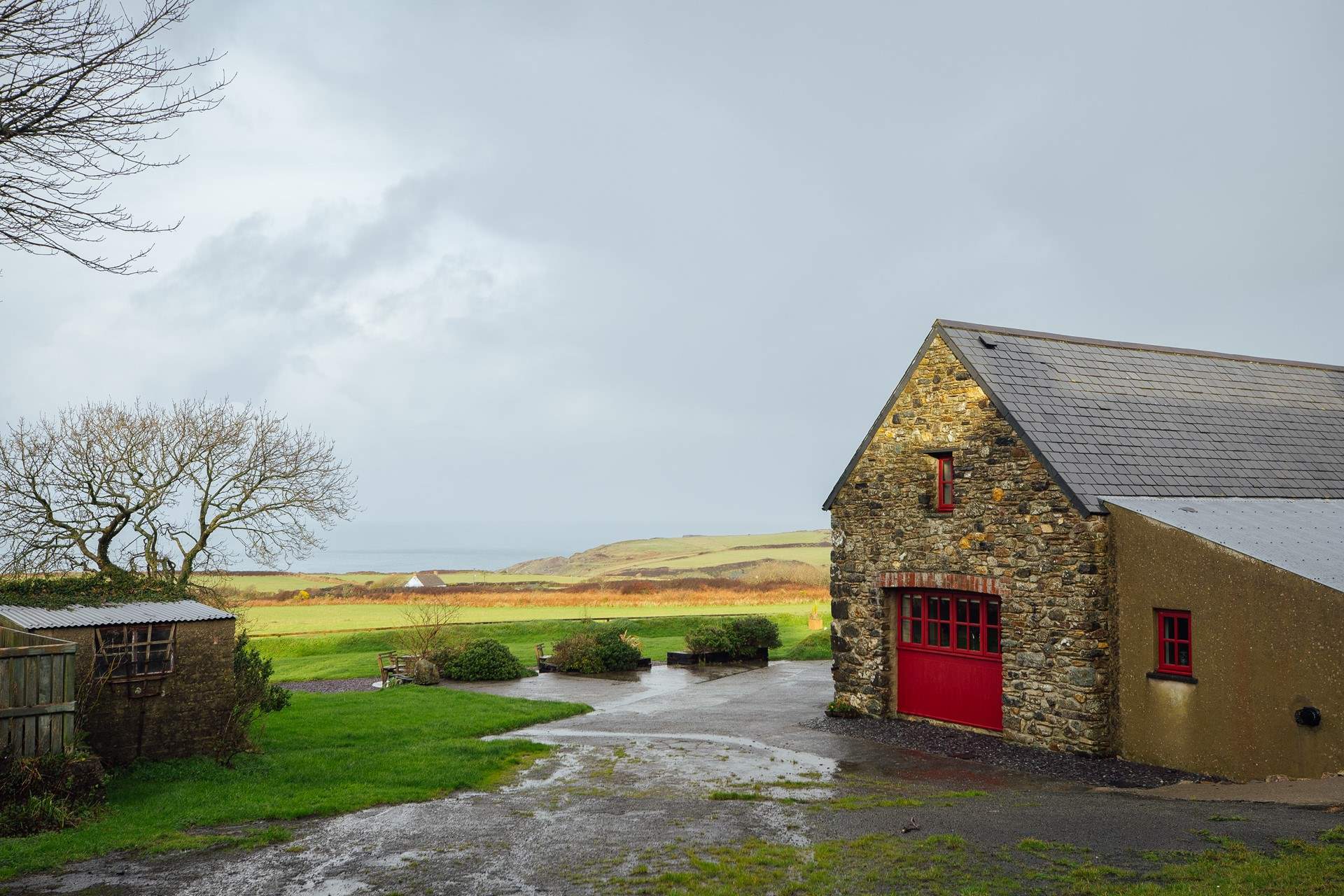 A memorable holiday awaits in enchanting Ysgubor, a delightful conversion nestling in an idyllic corner of Pembrokshire, enjoying far-reaching sea views.  