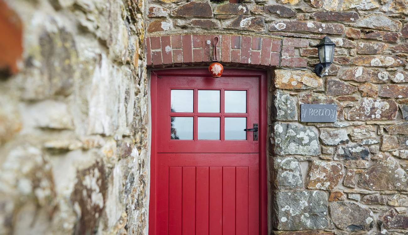 A very warm welcome and a wonderful holiday awaits. 