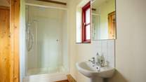 Second en-suite shower room. 