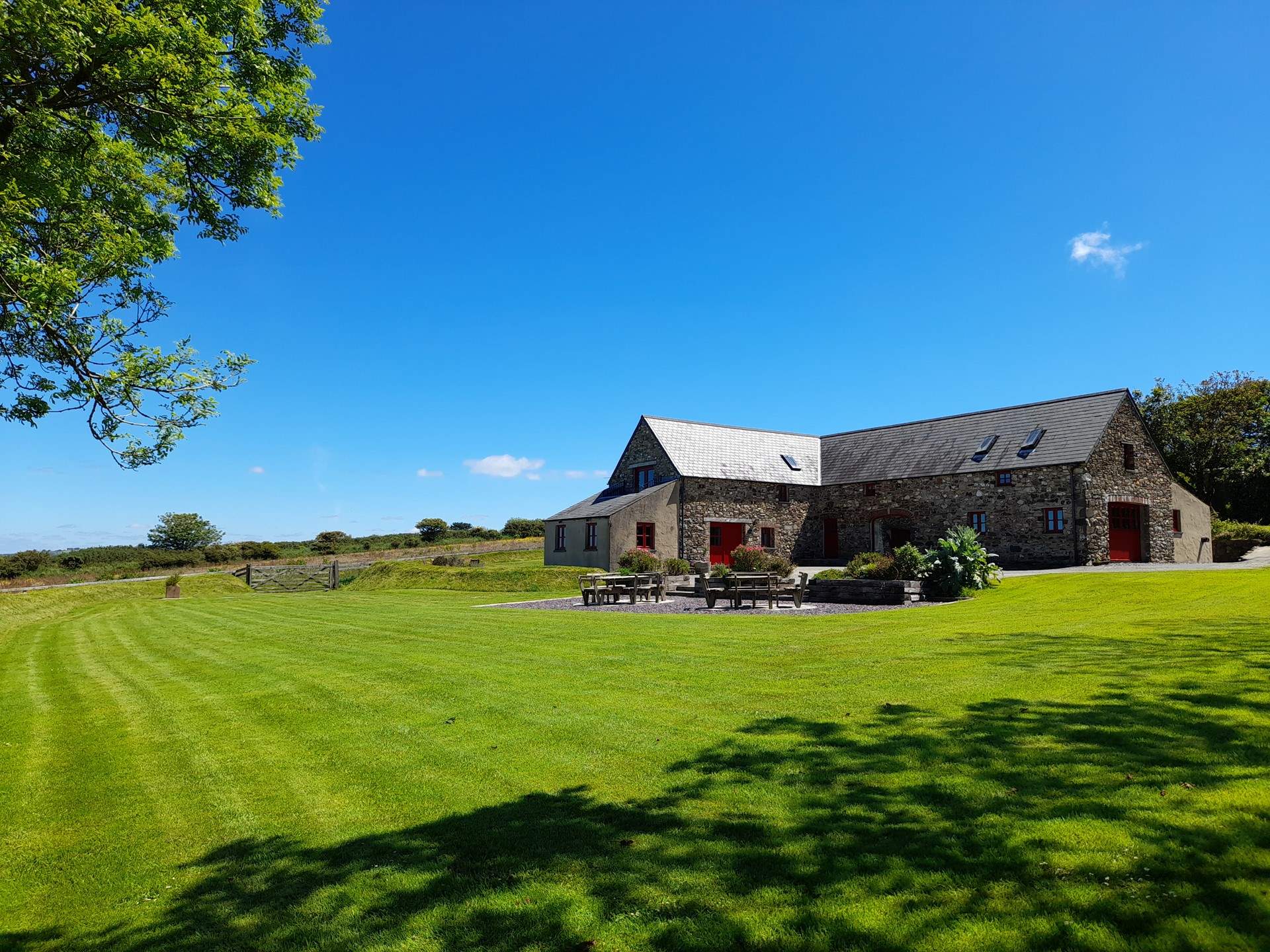 Nestling in the splendour of the Pembrokeshire National Park, near a choice of spectacular beaches and the Pembrokeshire Coast Path. 