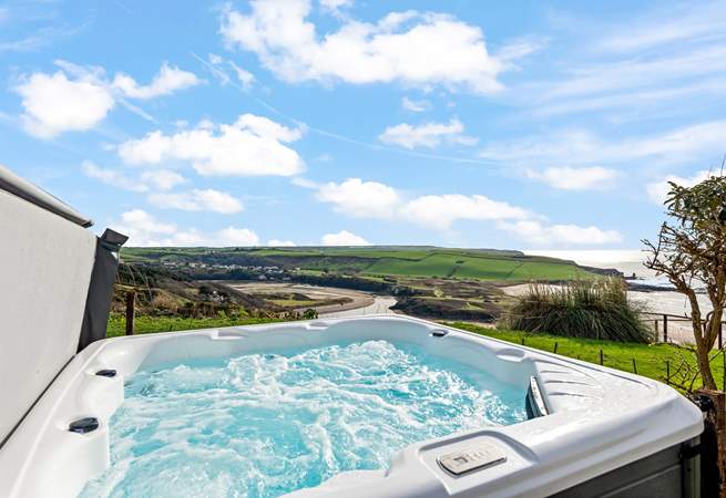 Now this is what I call a hot tub with a view!