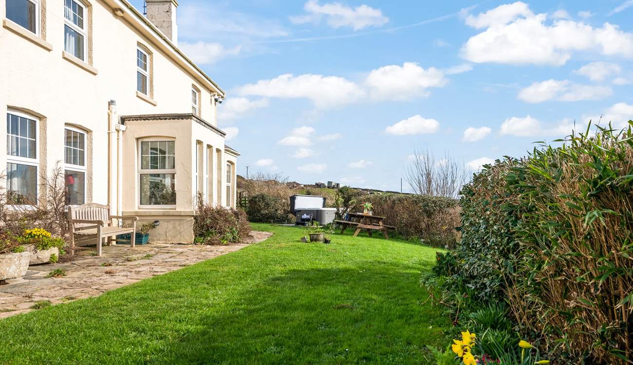 What a lovely space for the dogs and children of the party to let off steam.