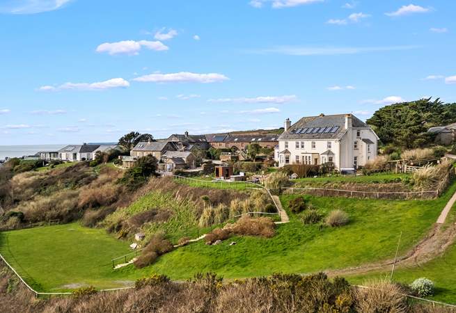 Mount Folly Farmhouse and grounds stand proud, in such a picturesque setting.