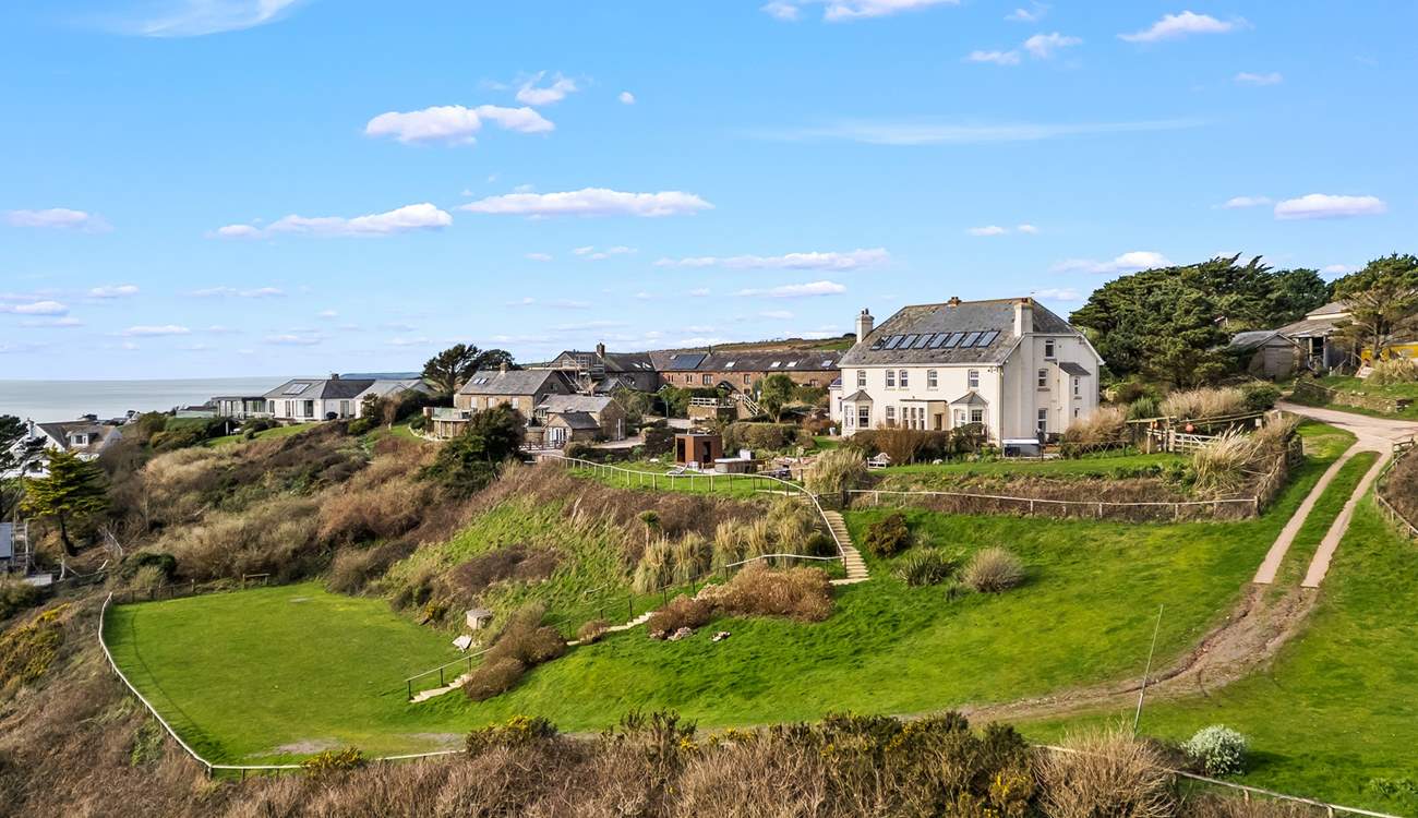 Mount Folly Farmhouse and grounds stand proud, in such a picturesque setting.