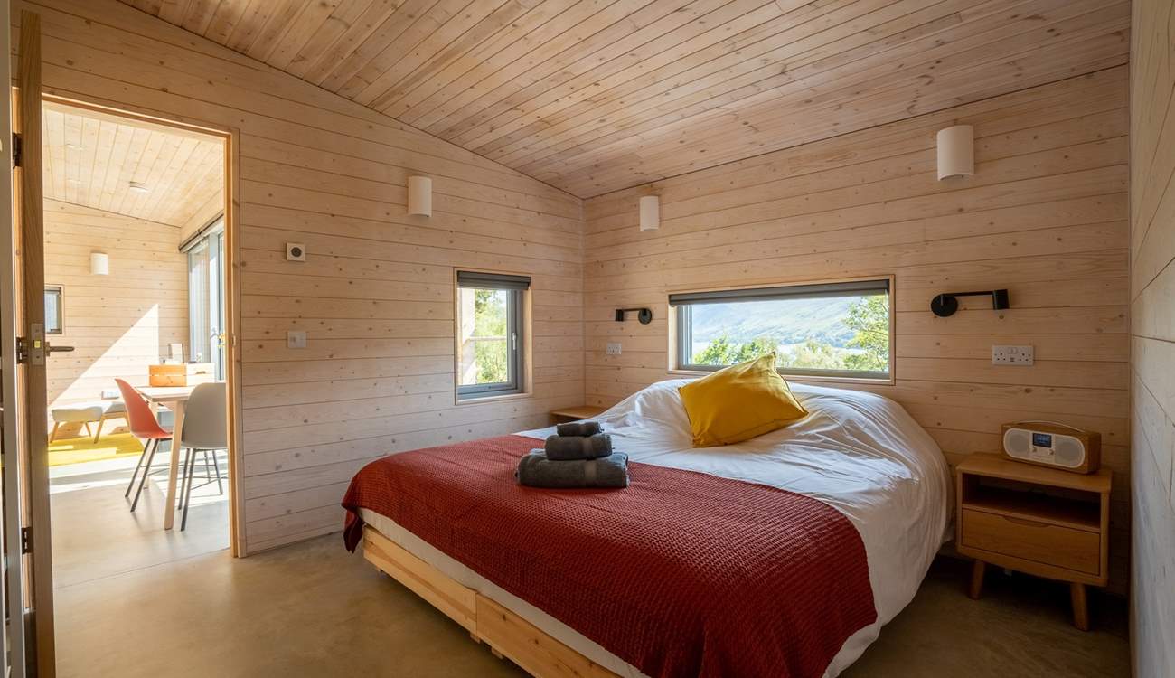 When slumber calls, the king-size bed (which can be changed to twin beds) dressed in sumptuous linen promises deep, restorative sleep.