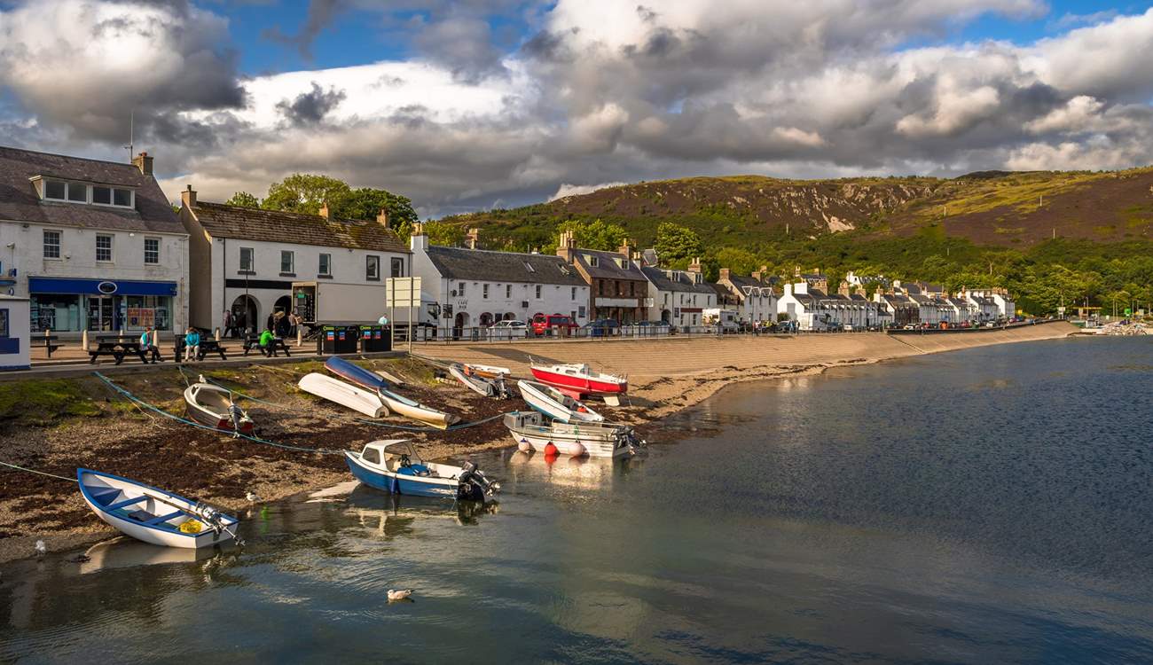Ullapool offers independent shops, cosy pubs and much-loved seafood spots, alongside bike hire for exploring Highland roads and trails. 