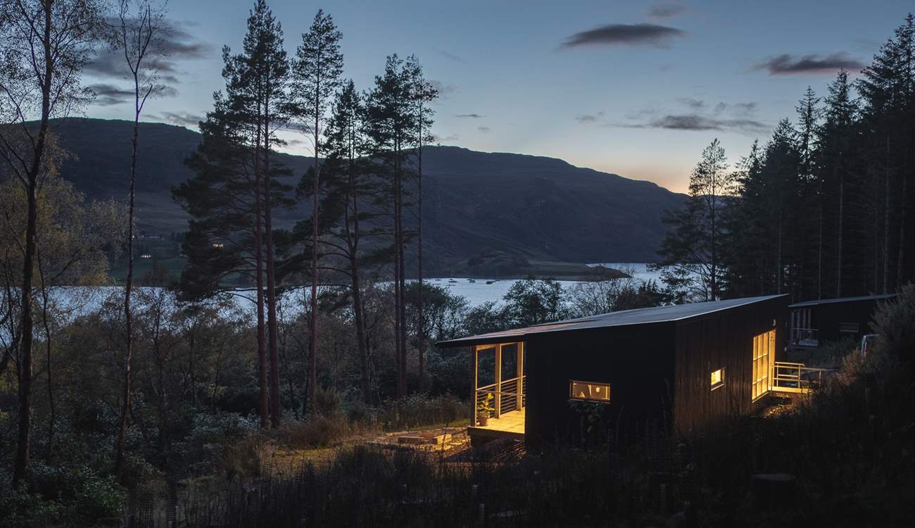 End your evenings wrapped in stillness as light fades over the water.