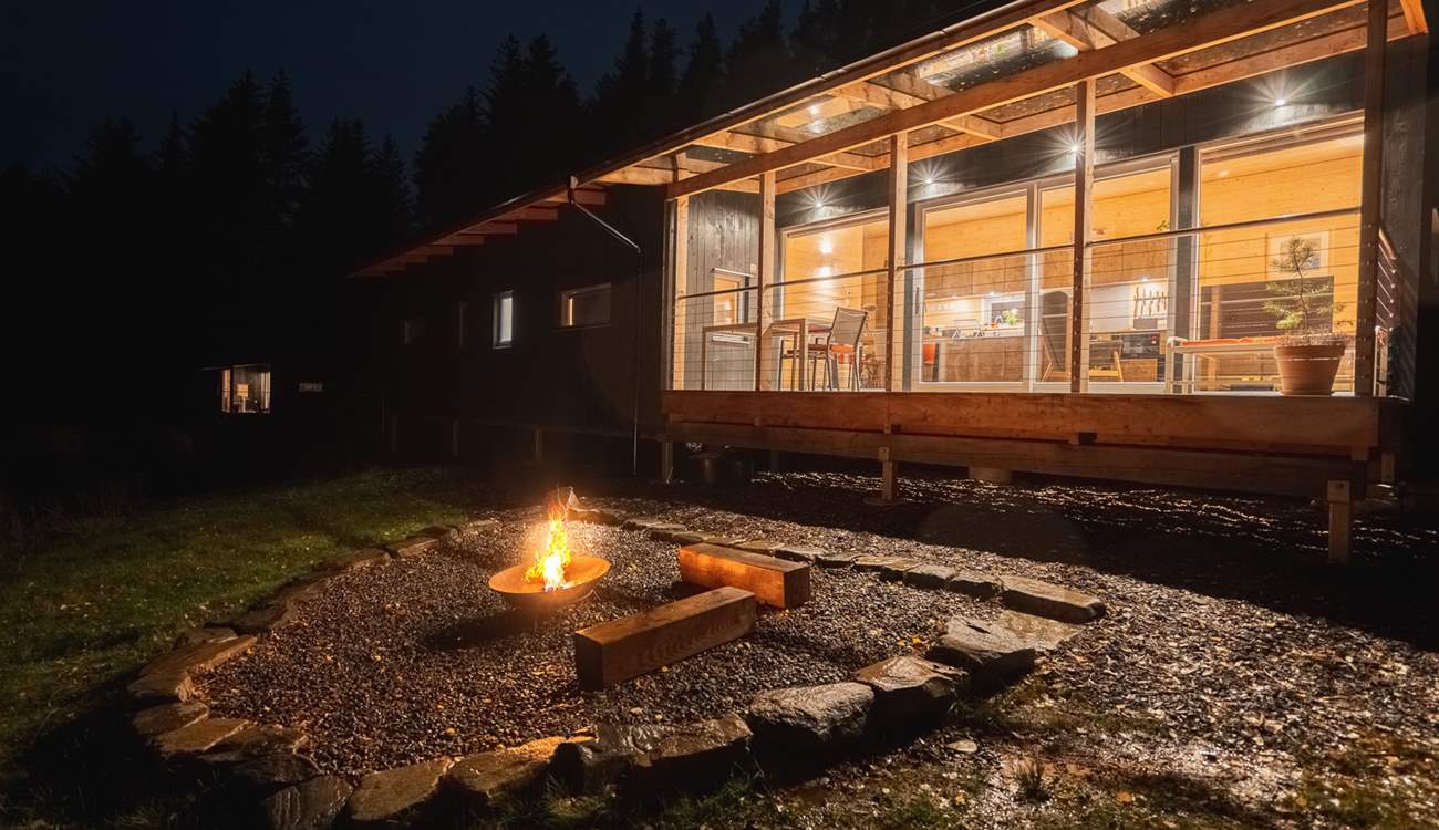 Gather around the fire pit and enjoy total tranquillity. 