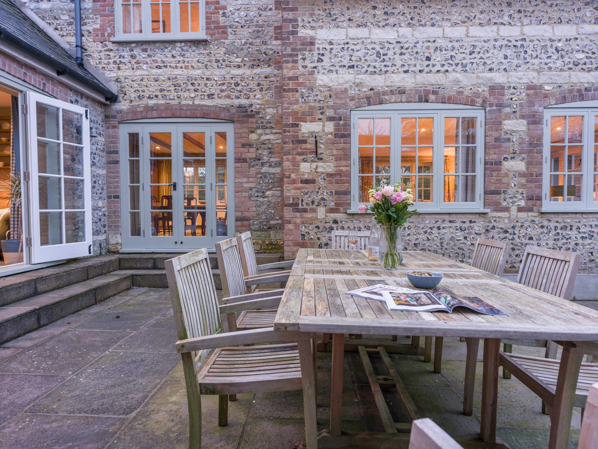 Perhaps a spot for a quiet moment whilst food is being prepared...