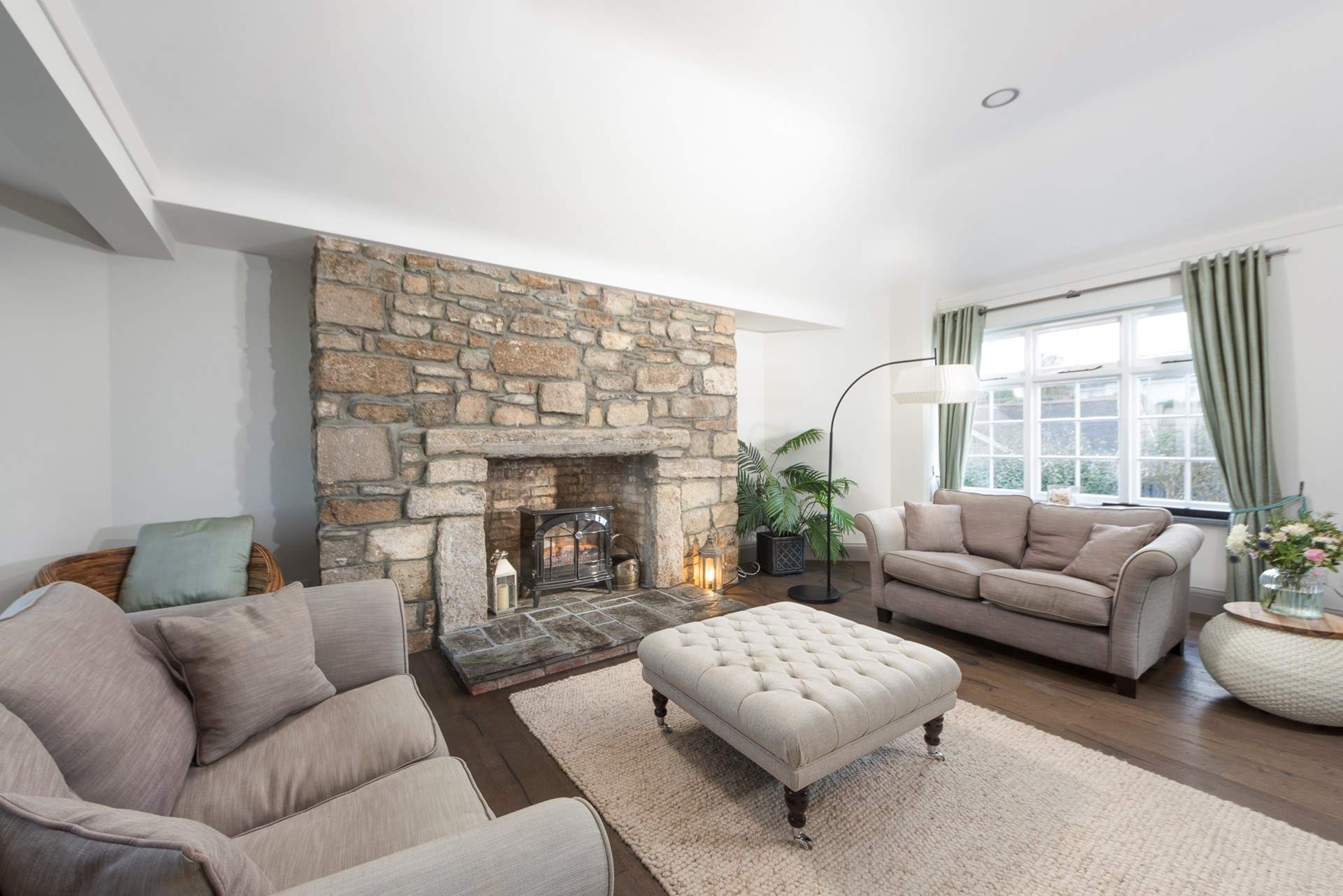 There is a electric wood-burner to warm you on chillier evenings.