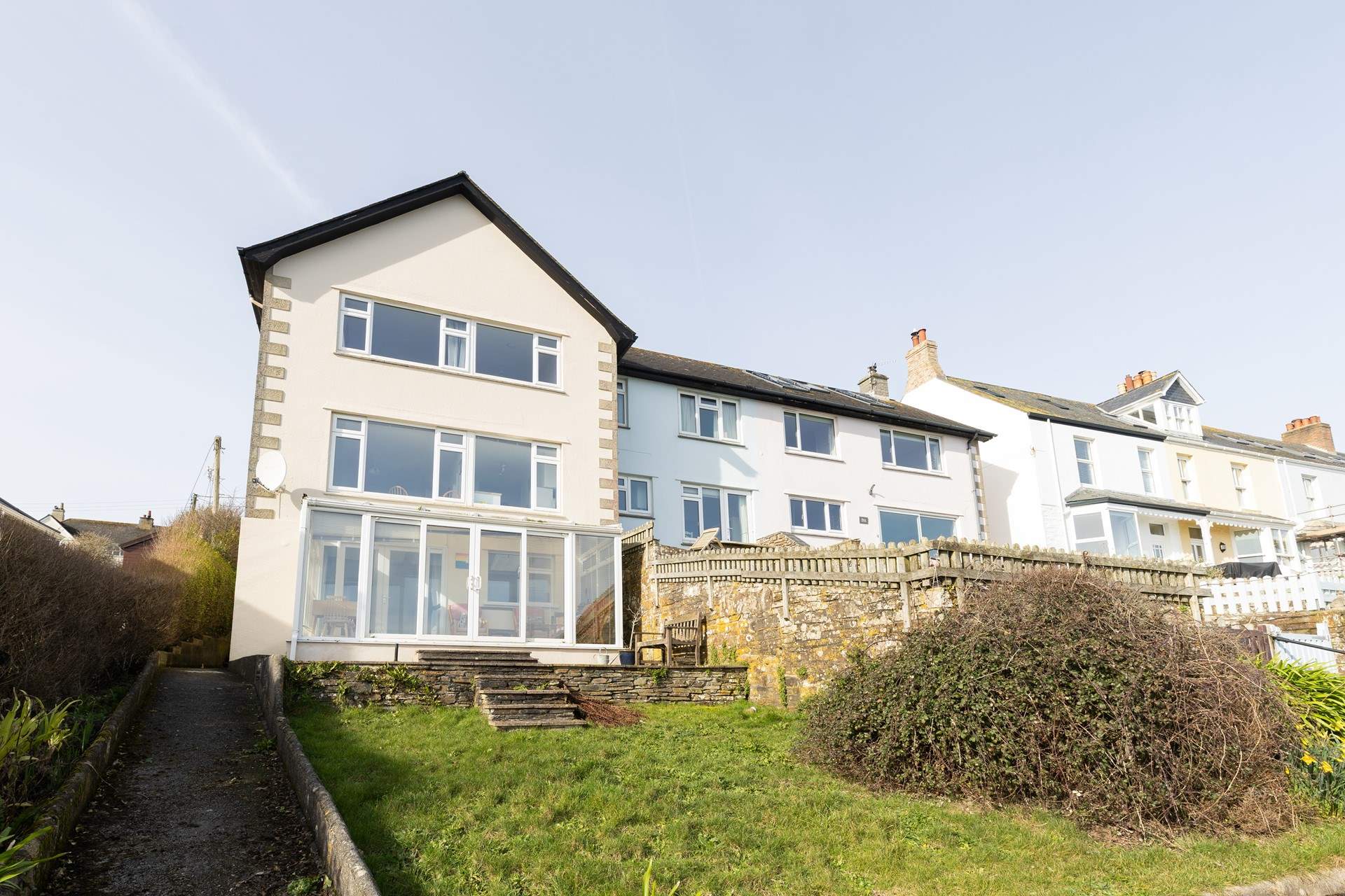 Ketch is the top floor apartment, accessed via one flight of steps at the rear. 