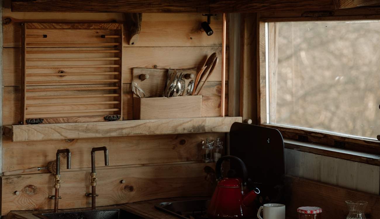 Savour slow countryside mornings, making breakfast in the bijou kitchen.