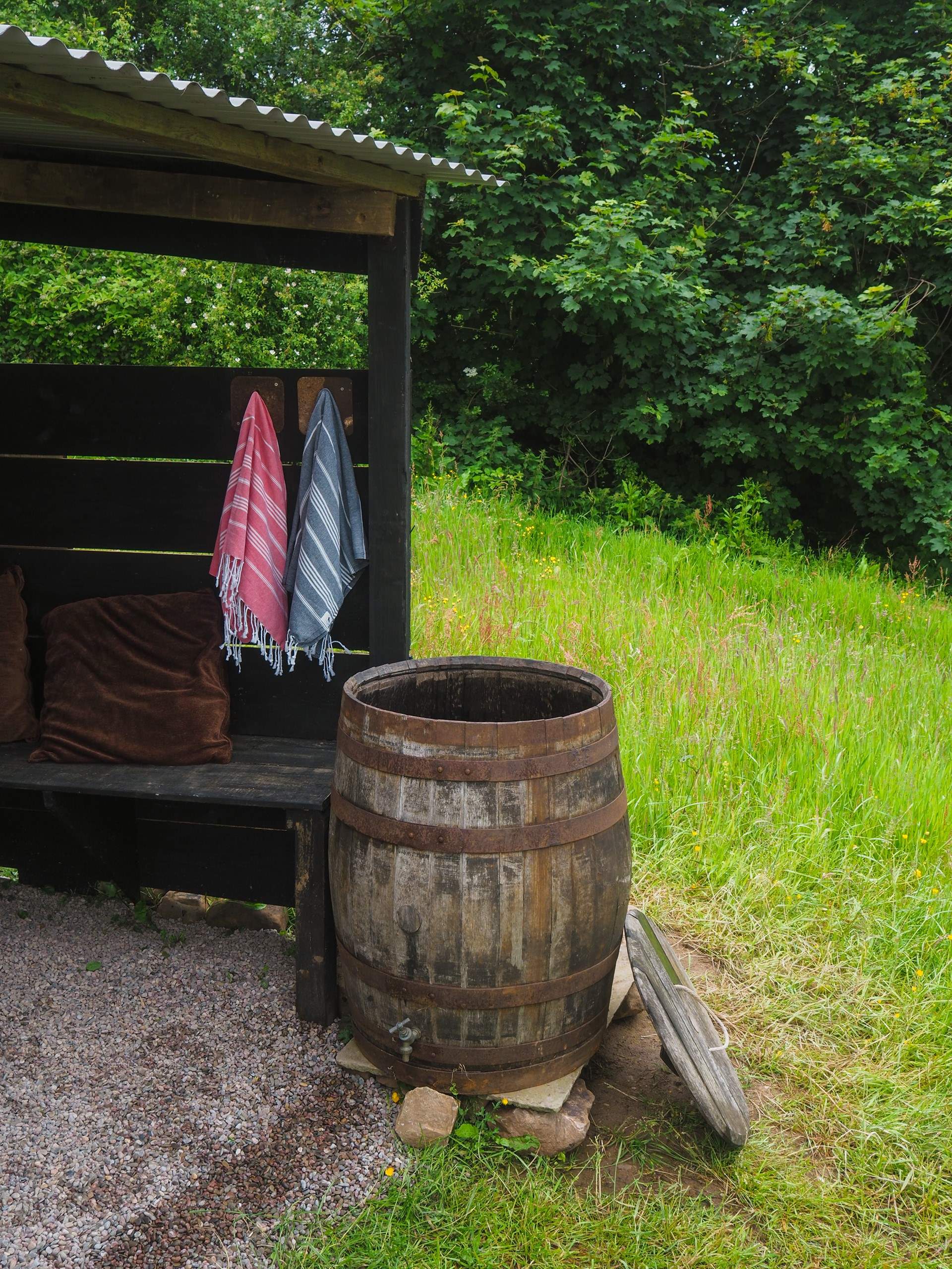 For those seeking a revitalising moment, a plunge barrel waits to wrap you in a refreshing embrace.