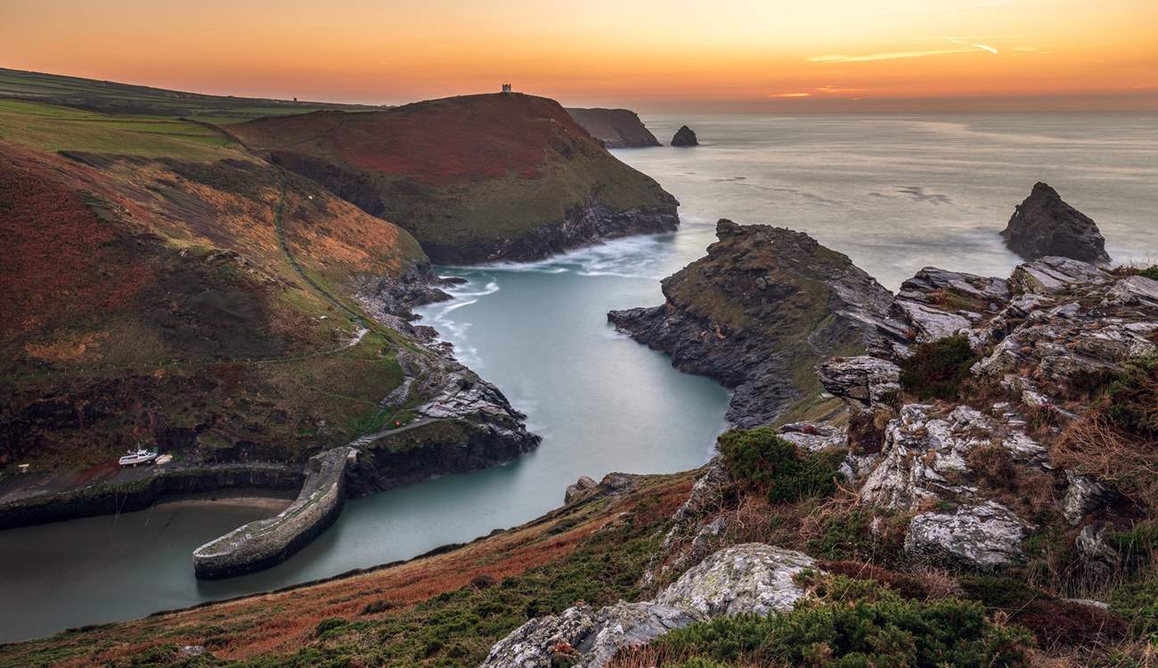 Just a short drive away, you'll find Boscastle, a small fishing port with an unspoilt harbour and home to a variety of wildlife. 