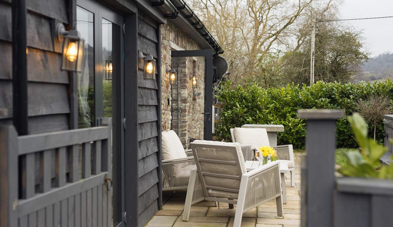 Take morning coffee on the patio taking in the spectacular mountain views. 