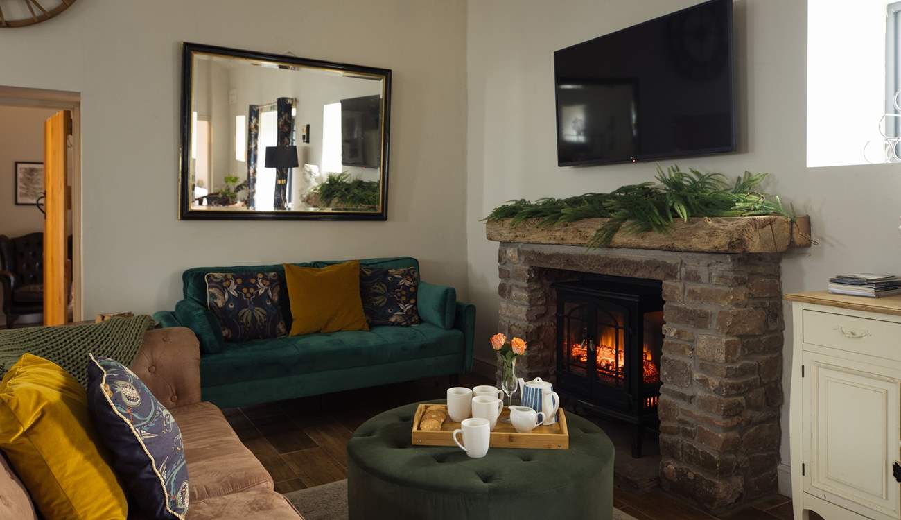 Relax together in the glow of the log-effect gas fire in The Coach House, although secluded, it's just a short walk to the local village, Llangynidr, which has two good pubs. a shop and play park. 