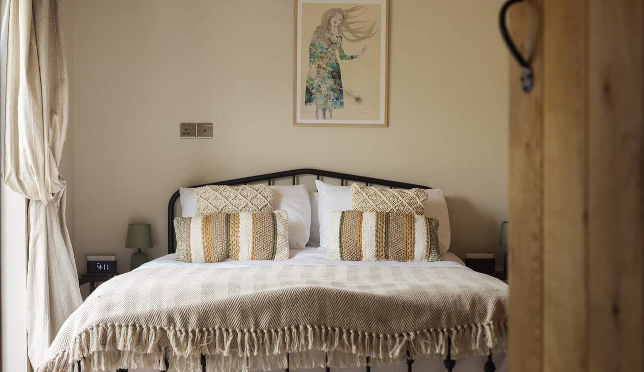 A hushed night's sleep is promised in this tranquil location. 