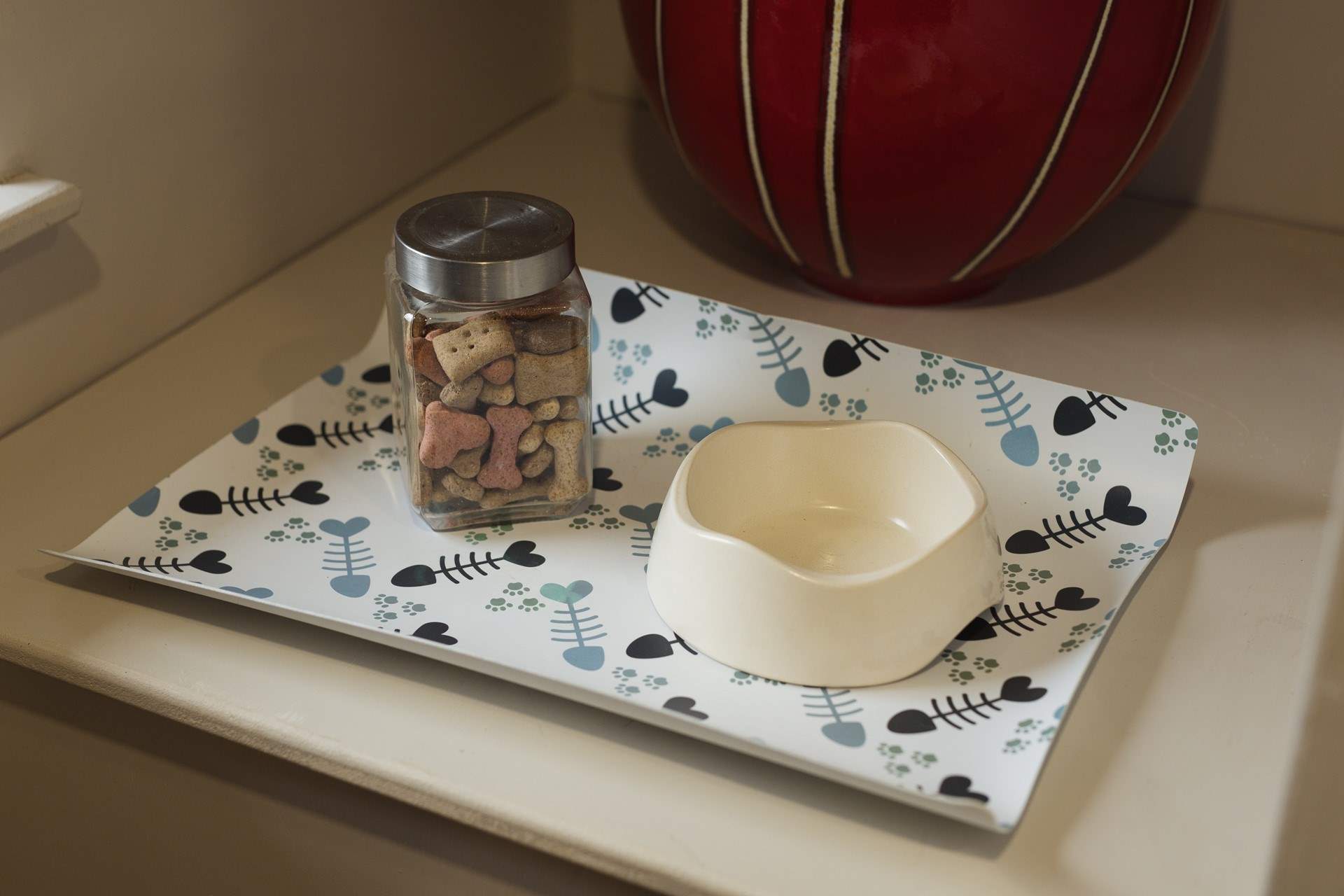 The dogs will love it here. 