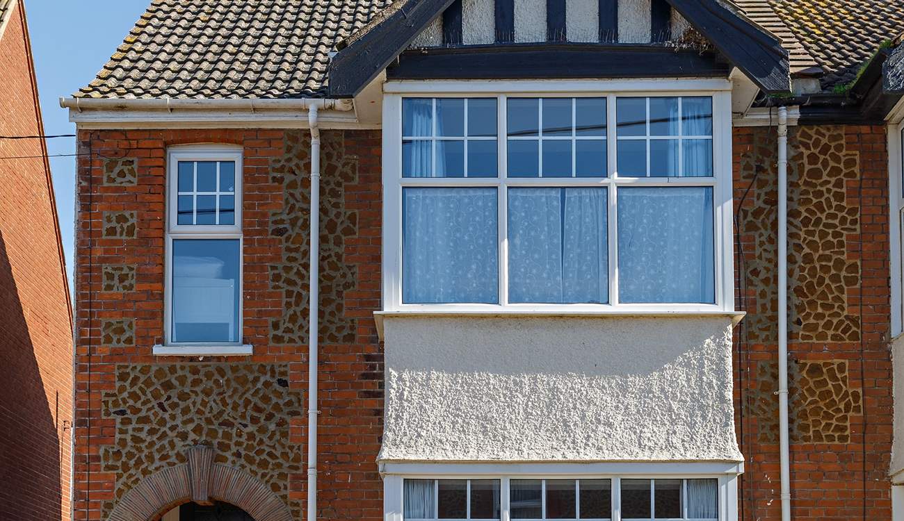 Mr Brightside, moments from Hunstanton's shoreline and promenade.