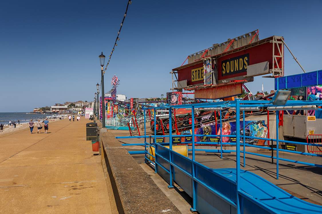 Hunstanton Fun Mr Brightside, Holiday Cottage in Hunstanton | Norfolk
