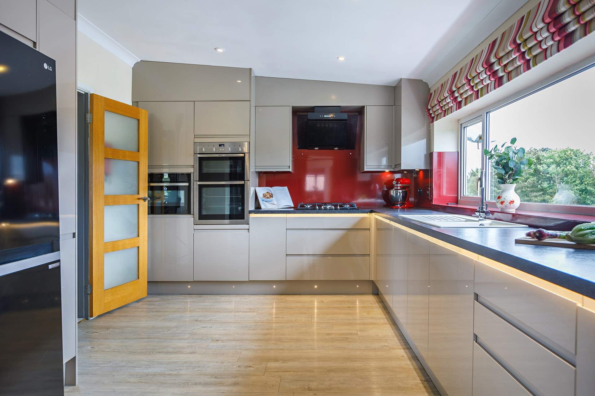Rustle up a culinary delight in this fully equipped kitchen.