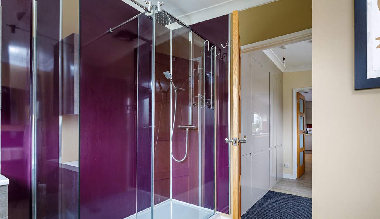 The shower-room.
