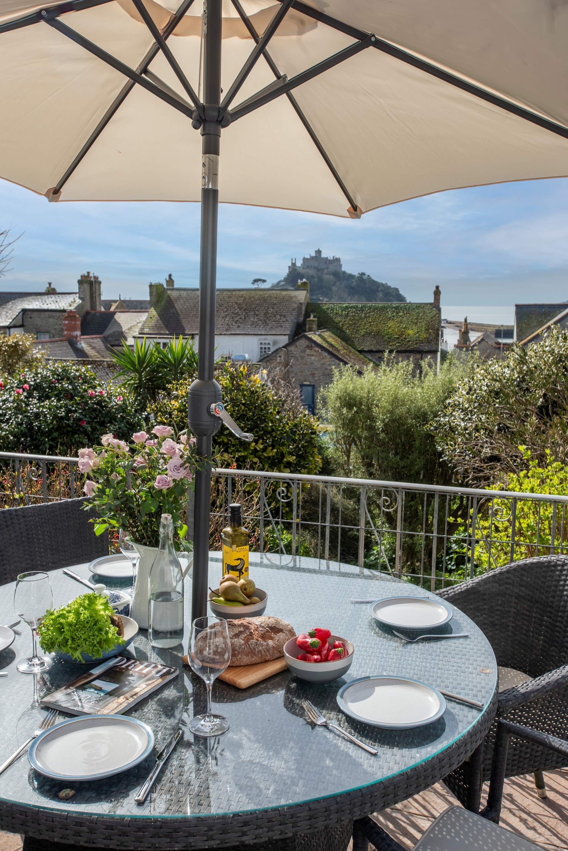 Dine outside in this perfect setting.