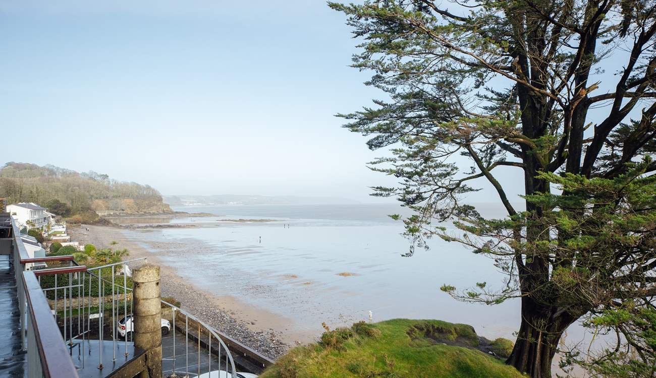 Enjoy direct access to the beach. 