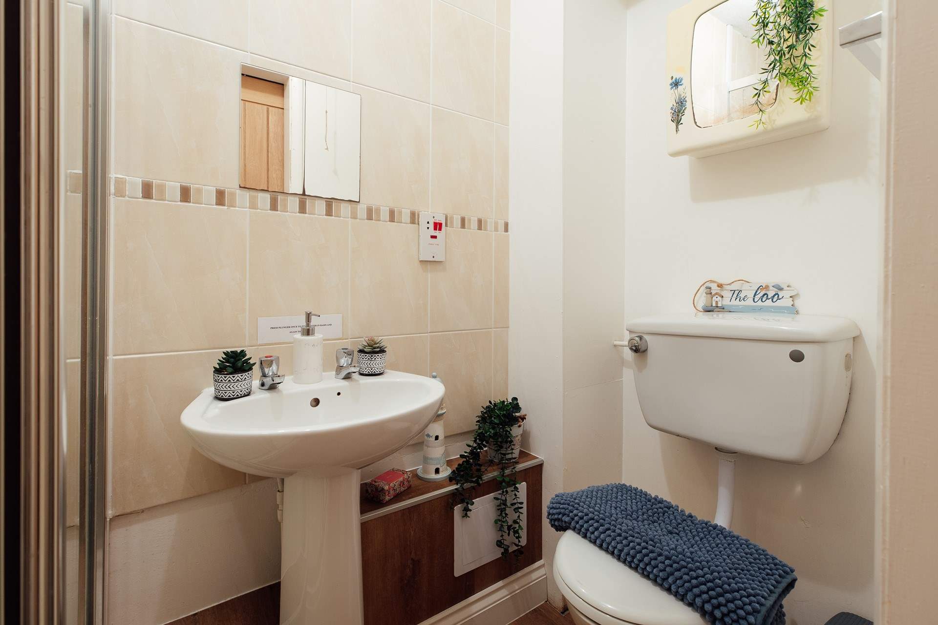 Time for some holiday pampering. 