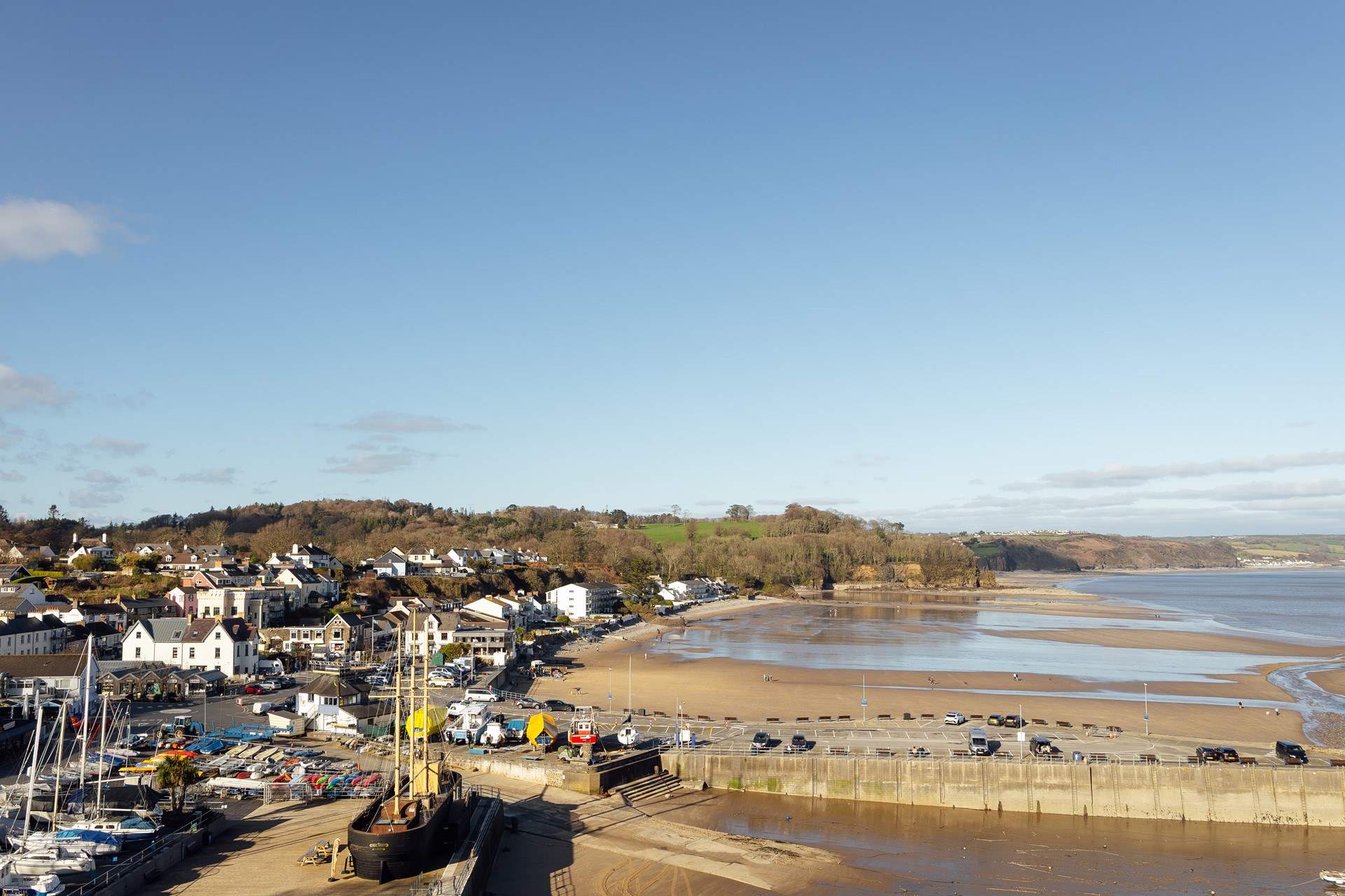 Saundersfoot is one of Pembrokeshire's Blue Flag beaches. Everything is at your fingertips from Ocean View at 32. 