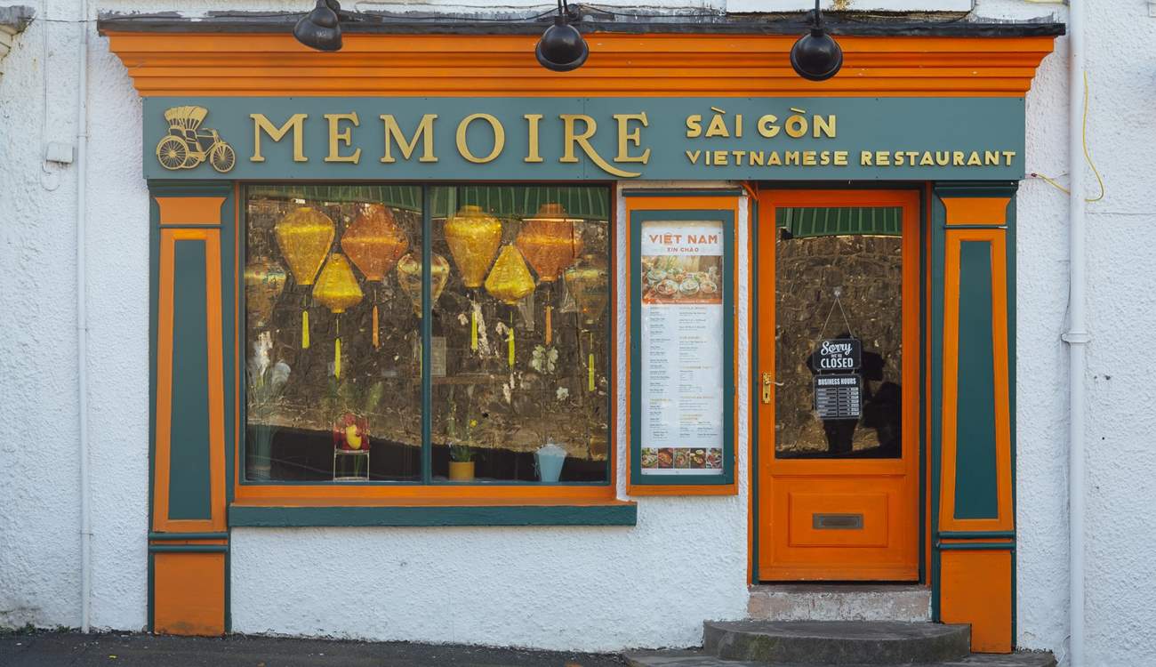 A choice of good eateries. 