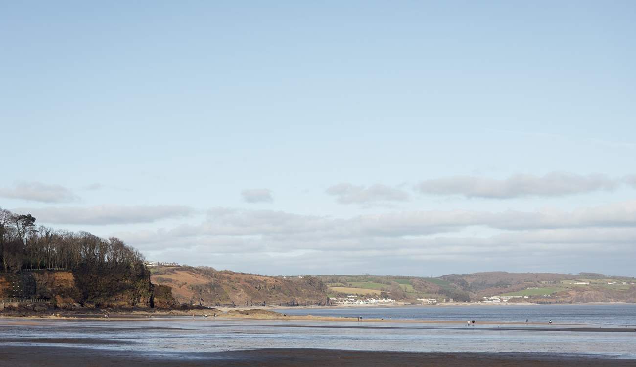 Views of Saundersfoot beach across to Coppet Hall and beyond. 