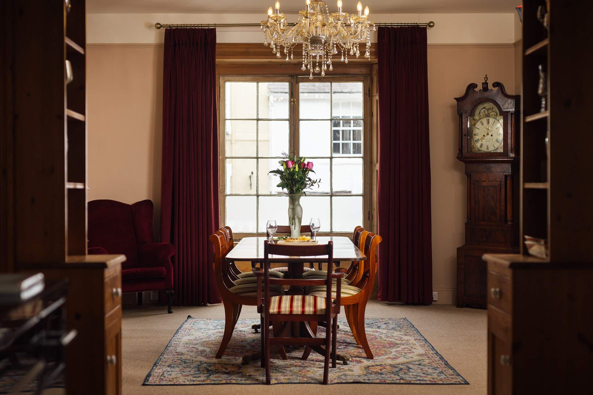 Enjoy leisurely meals together. 