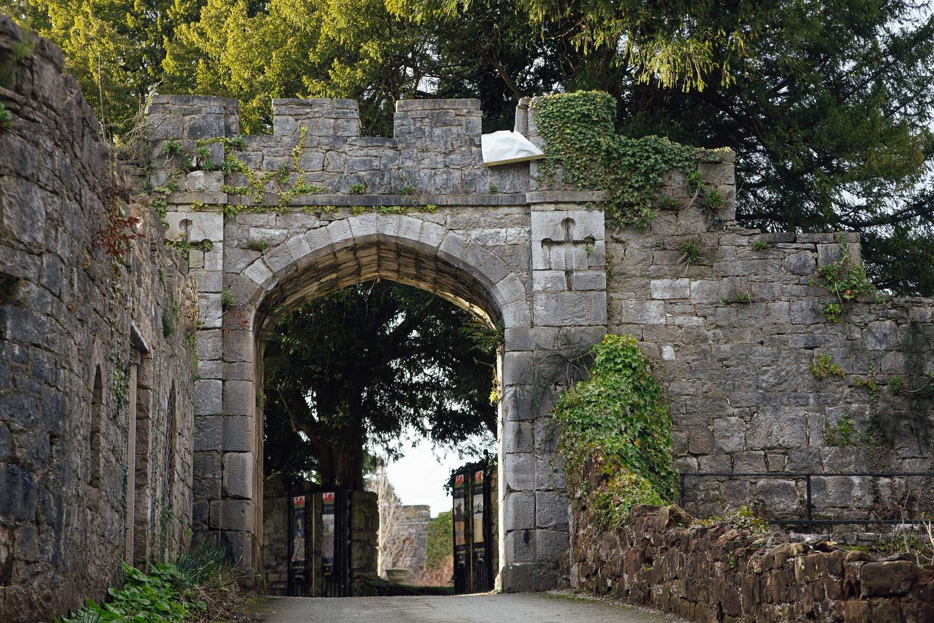 Ruthin Castle is just steps away. 