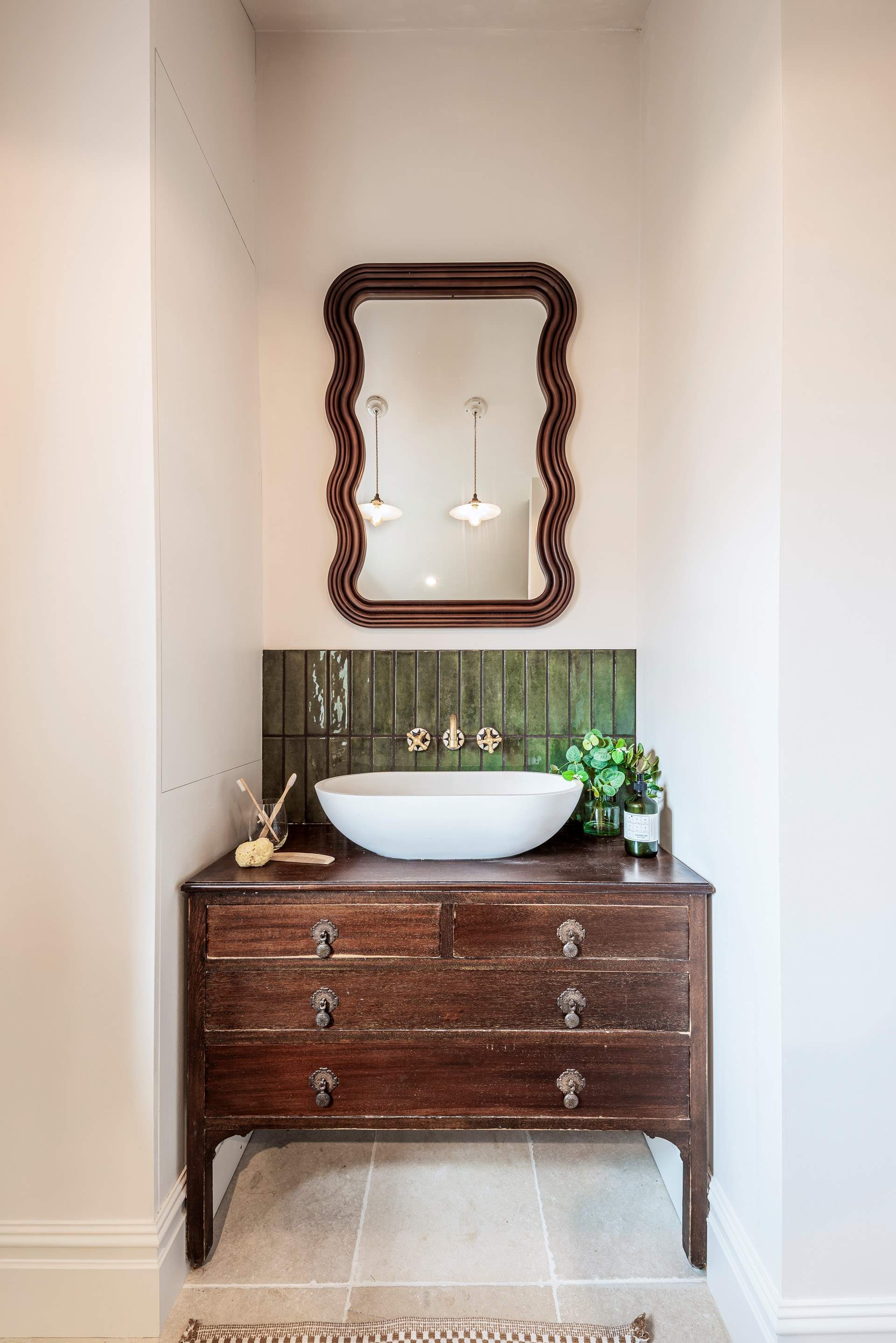 Such a stylish apartment. 