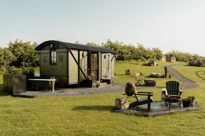 Juniper,Sleeps 2, 2.9 miles W of Llandrindod Wells