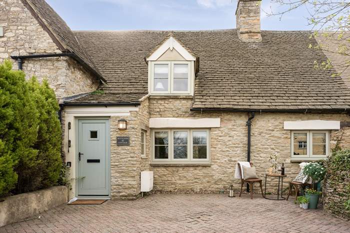 Witts End is a 2 bedroom self catering cottage near Chipping Norton.