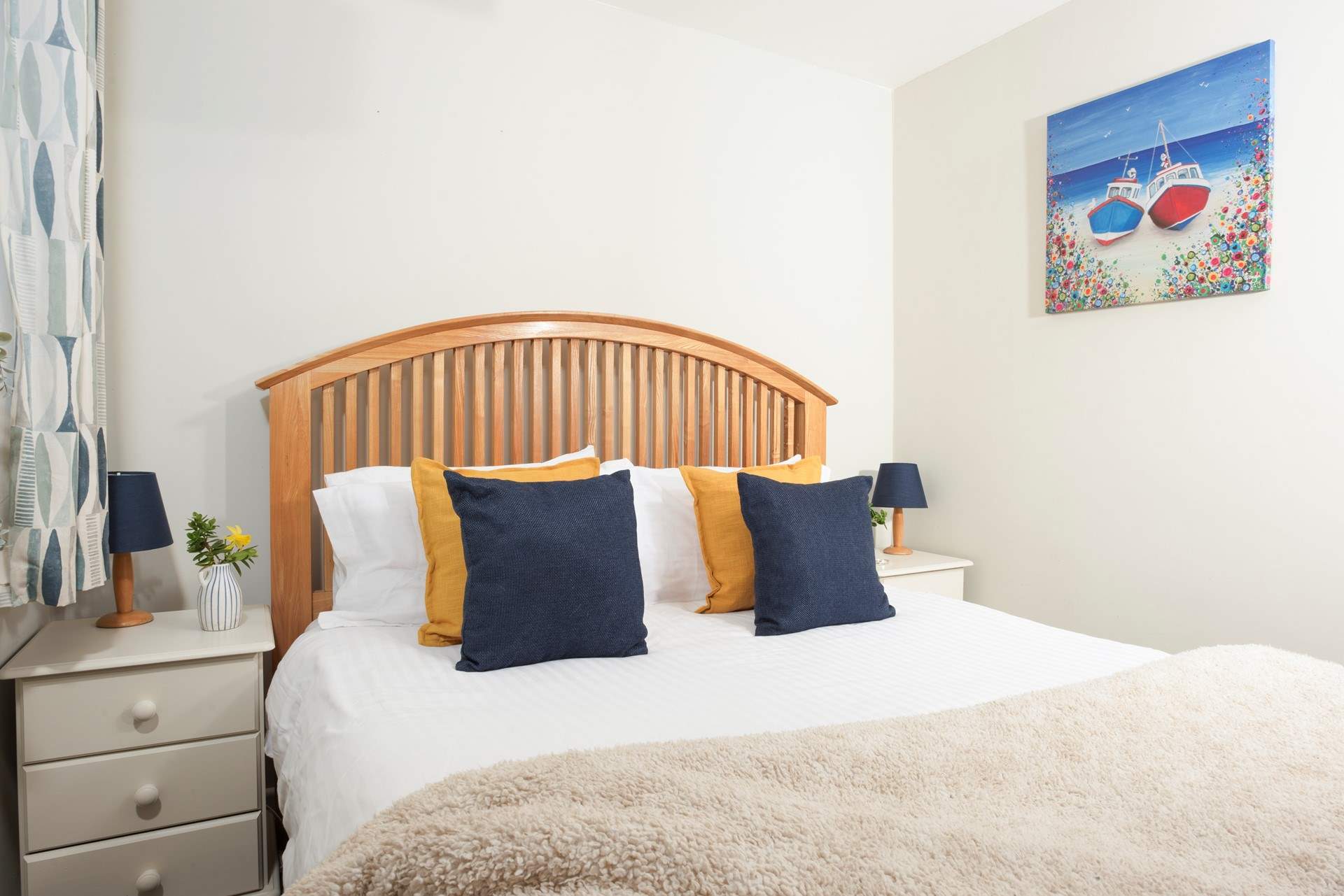 Bramble Cottage is perfect for a short break or longer holiday .