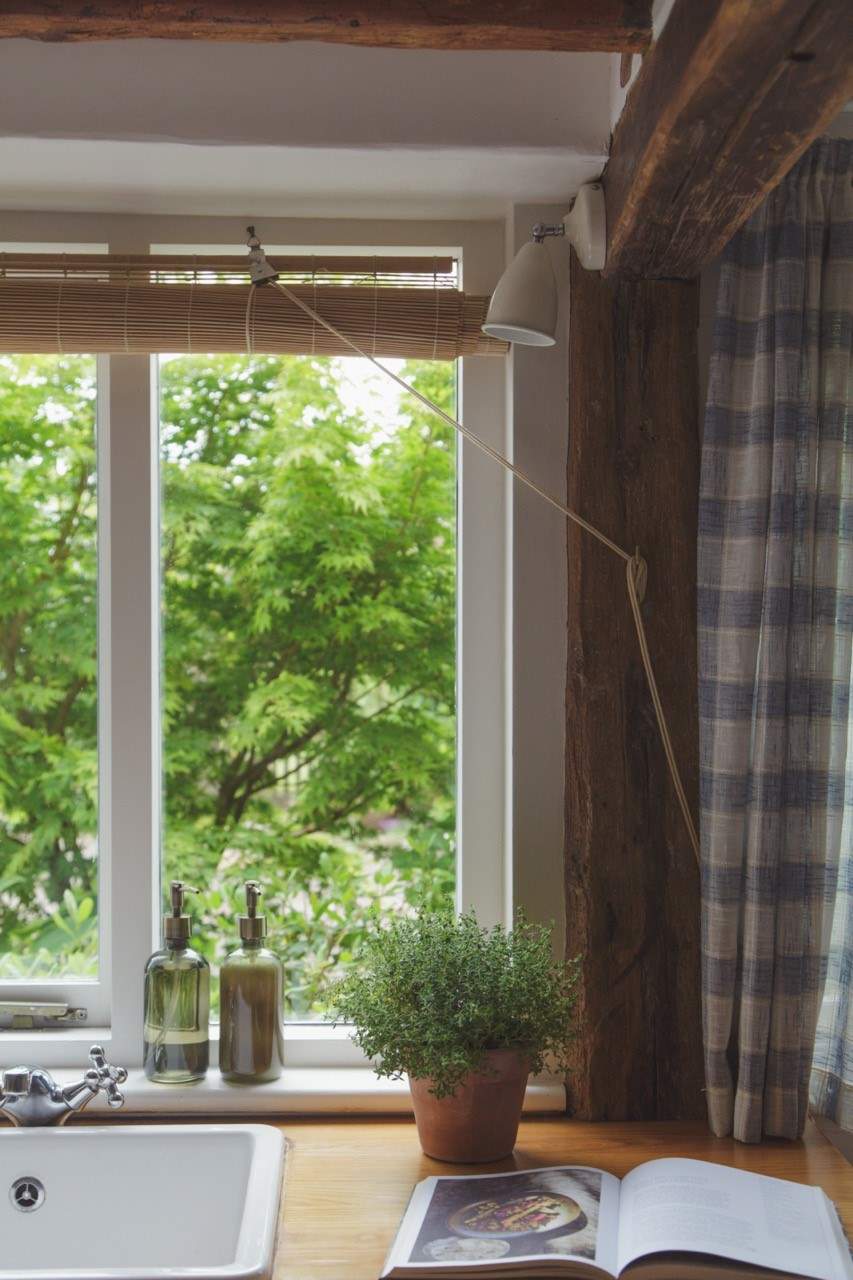 Even washing up is a treat with the beautiful shrubbery as a view.