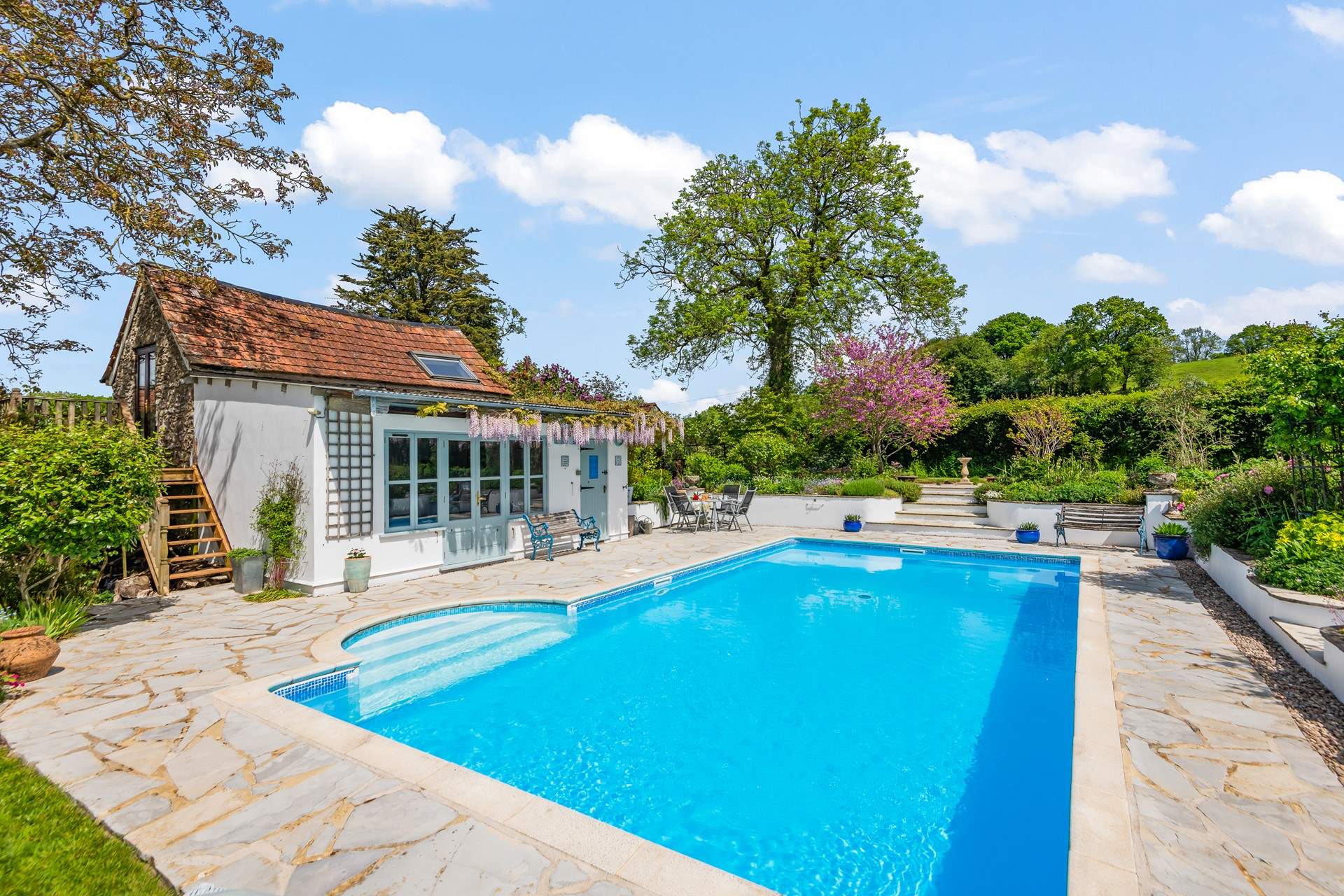 Days spent in the glorious grounds of Shillings Cottage will never grow old.