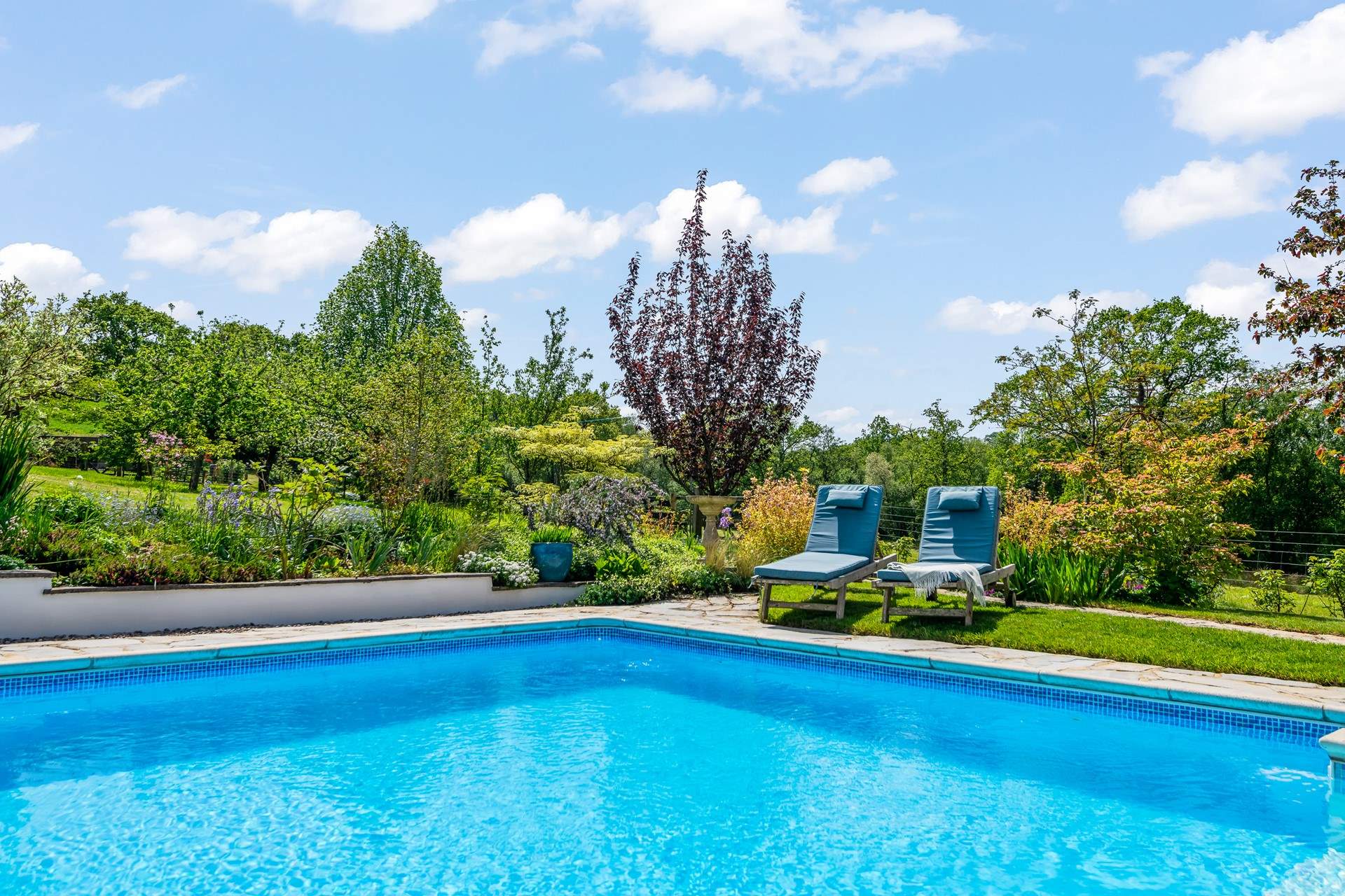 Enjoy lazy days in the sun on a sun-lounger.