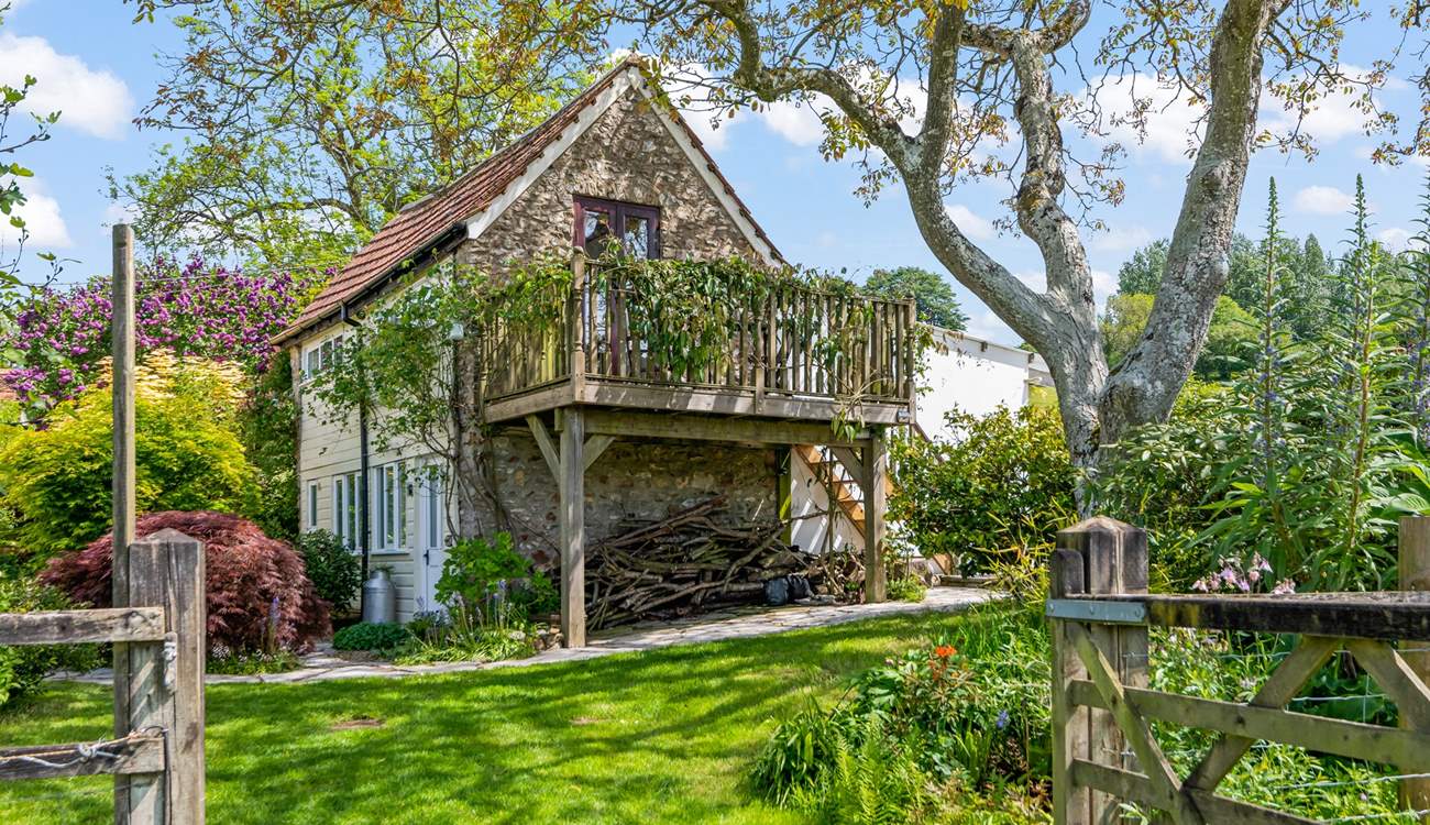 Your balcony is private and secluded, yet enjoys fabulous far reaching countryside views.