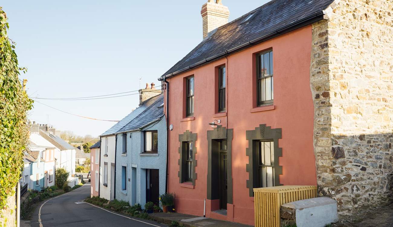 A warm welcome awaits in Ty Pinc, which nestles on a peaceful street, within a short walk of the Blue Flag beach at Poppit Sands. It's where the Pembrokeshire Coast Path begins. 