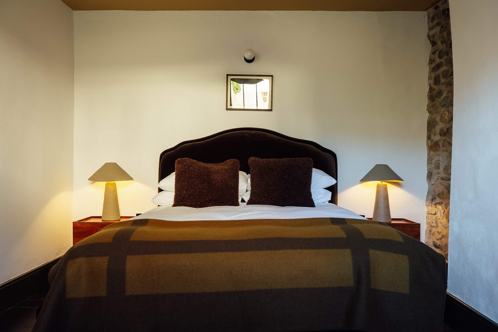 Choose from two stylish double rooms or a sweet single room on the first floor. 
