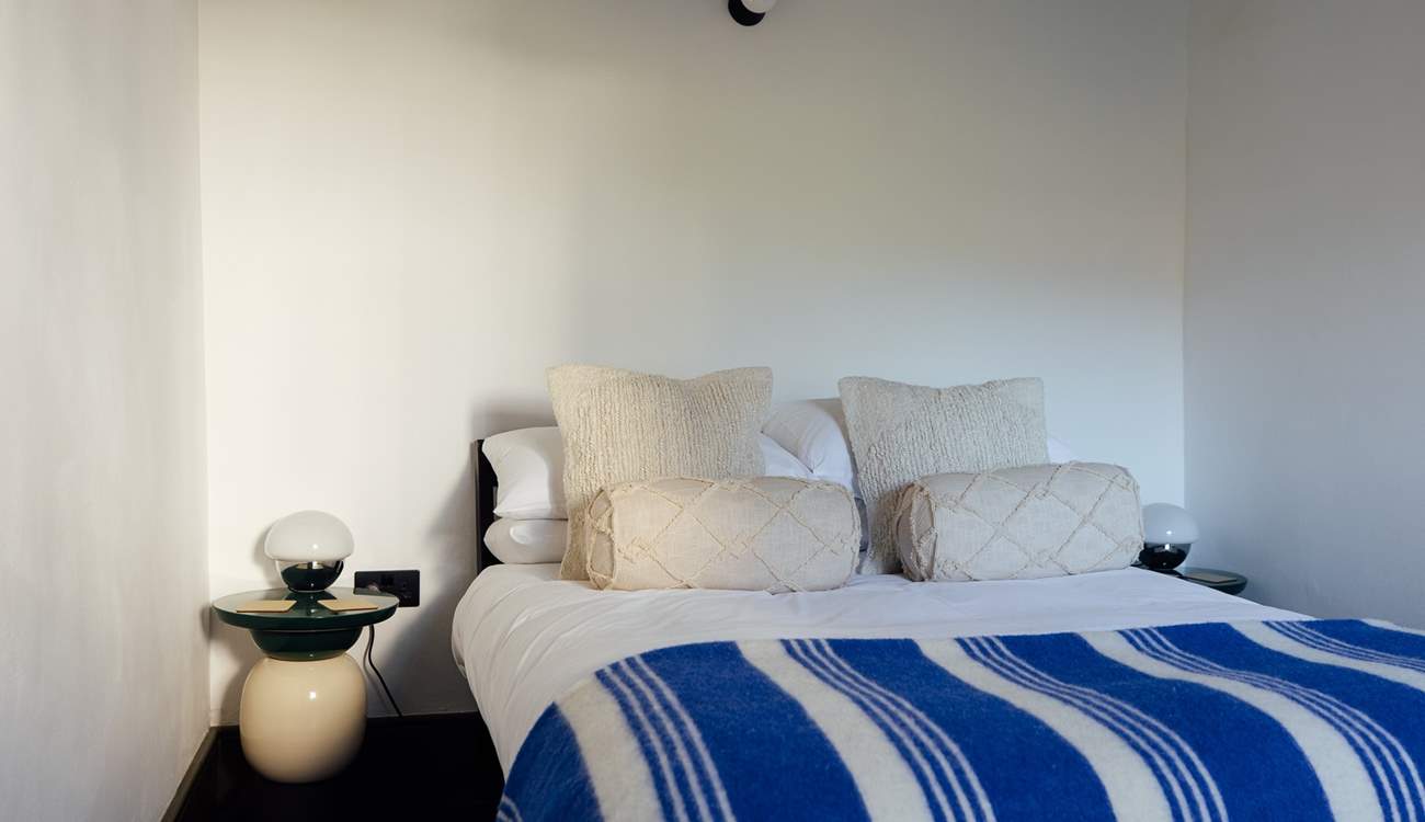 Enjoy comfortable beds and luxurious linens in Ty Pinc. 