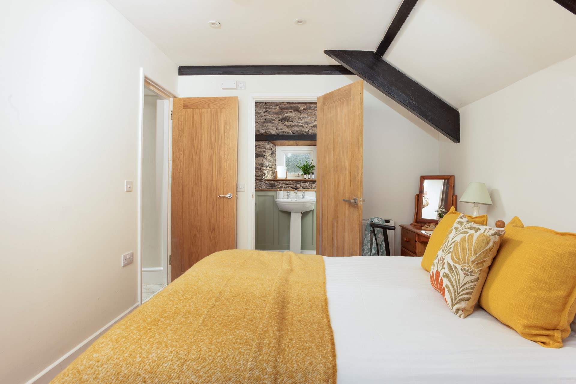 Bedroom 2 offers a double bed and of course its own en suite facilities.