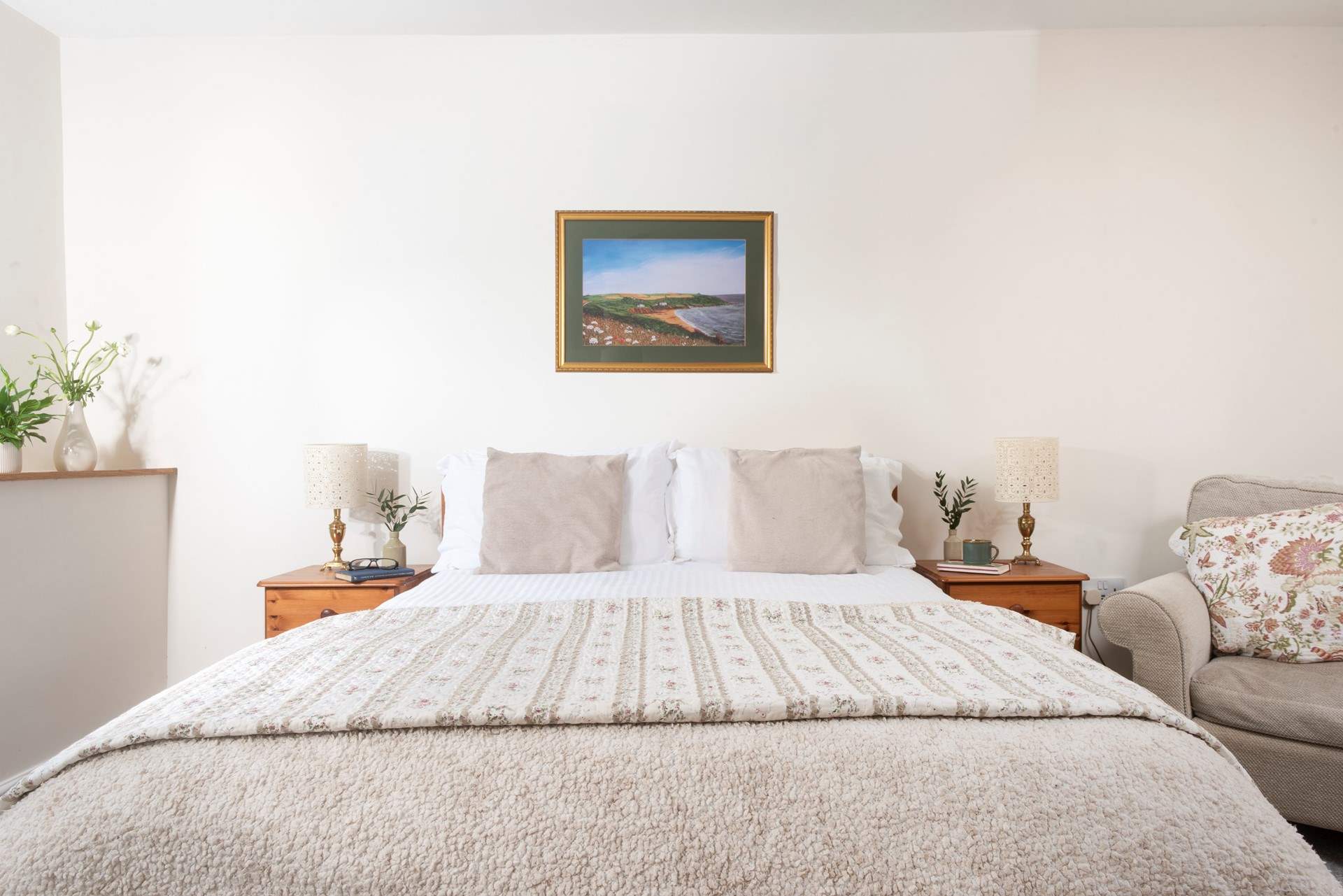 With a super comfy double bed.